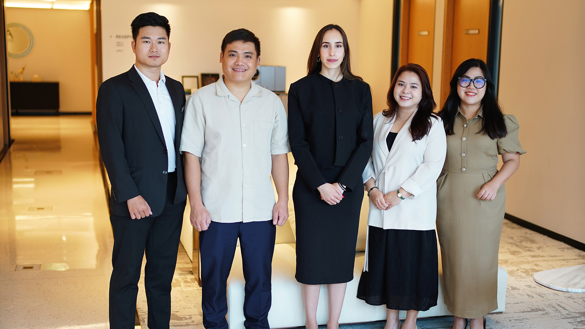 Gặp gỡ luật sư di trú châu Âu tại Việt Nam